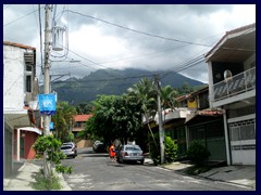 Santa Tecla 08 - residential area